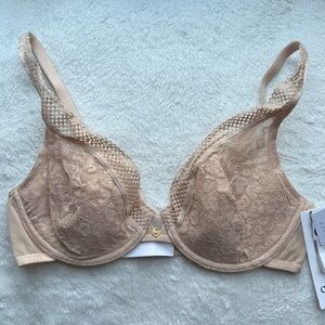 Chantelle Spirit Lace Plunge T-Shirt Spacer Bra